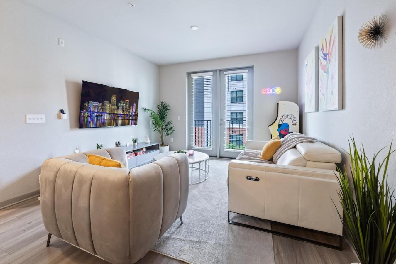 Tropicana Field 2 Bed In Dwtwn With Free Parking Apartment St. Petersburg Exterior photo